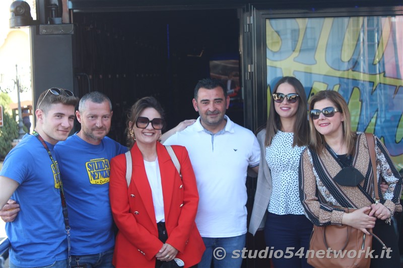 Soldout per il 54FreeStyle, nel Centro storico di Corigliano, per la Festa di San Francesco di Paola. Sul plalco Morgan, Dj Jad