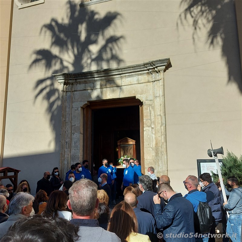 Soldout per il 54FreeStyle, nel Centro storico di Corigliano, per la Festa di San Francesco di Paola. Sul plalco Morgan, Dj Jad