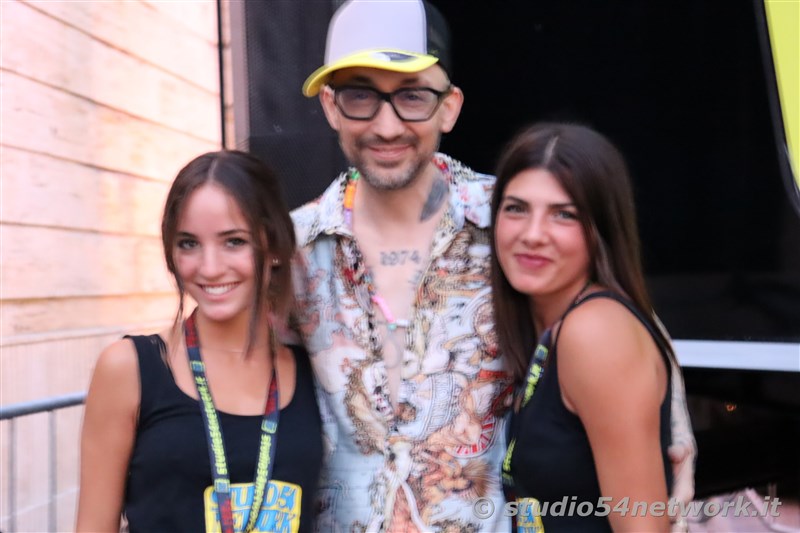 Una festa pazzesca, con Studio54network e il suo 54FreStyle. Sul palco Bianca Atzei, Sud Sound System e Dj Jad & Wlady con tutt