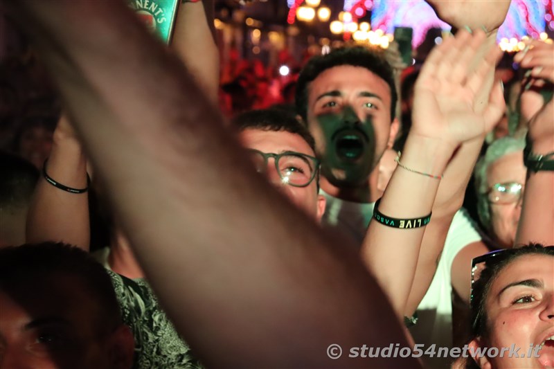 Una festa pazzesca, con Studio54network e il suo 54FreStyle. Sul palco Bianca Atzei, Sud Sound System e Dj Jad & Wlady con tutt