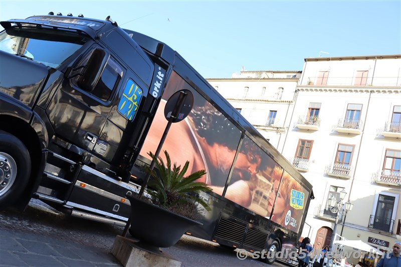 A Lamezia Terme, con l'Amministrazione comunale, tutti a tifare Luigi Strangis, che vince Amici 21