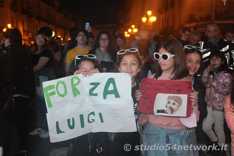 A Lamezia Terme, con l'Amministrazione comunale, tutti a tifare Luigi Strangis, che vince Amici 21