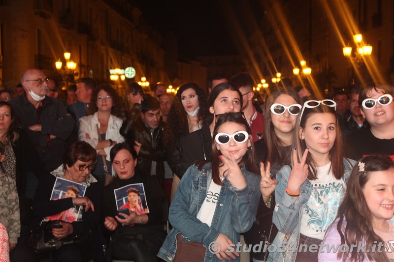 A Lamezia Terme, con l'Amministrazione comunale, tutti a tifare Luigi Strangis, che vince Amici 21