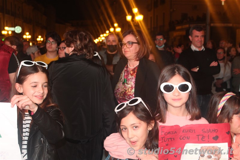 A Lamezia Terme, con l'Amministrazione comunale, tutti a tifare Luigi Strangis, che vince Amici 21