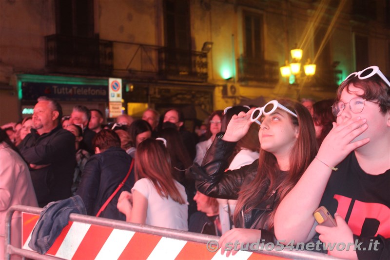 A Lamezia Terme, con l'Amministrazione comunale, tutti a tifare Luigi Strangis, che vince Amici 21