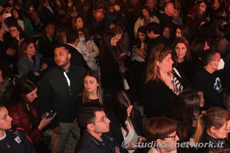 A Lamezia Terme, con l'Amministrazione comunale, tutti a tifare Luigi Strangis, che vince Amici 21