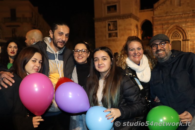 Grande la festa, con in Negramaro, in Piazza Duomo a Messina,  su Studio54network