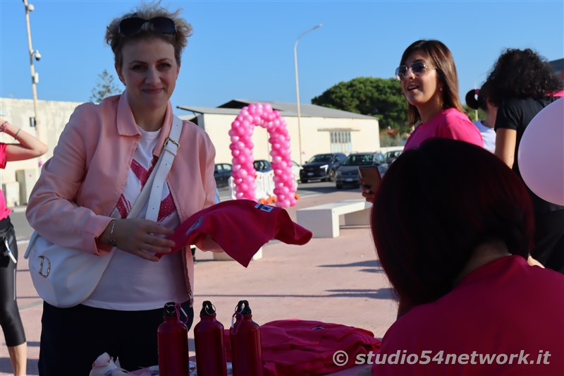 Locri è Padel in Rosa. Per la prevenzione dei tumori al seno la ricerca, domenica 16 ottobre, Locri si colora di rosa.   Su Studio54network ecco tutto il racconto... 