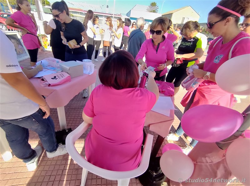 Locri è Padel in Rosa. Per la prevenzione dei tumori al seno la ricerca, domenica 16 ottobre, Locri si colora di rosa.