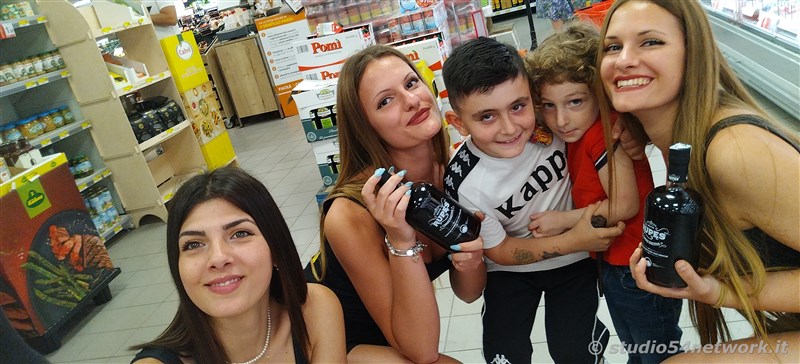 E' RupesInTour, con l'Amaro Rupes e Studio54network. Una grande festa nei Supermercati Conad di Crotone!
