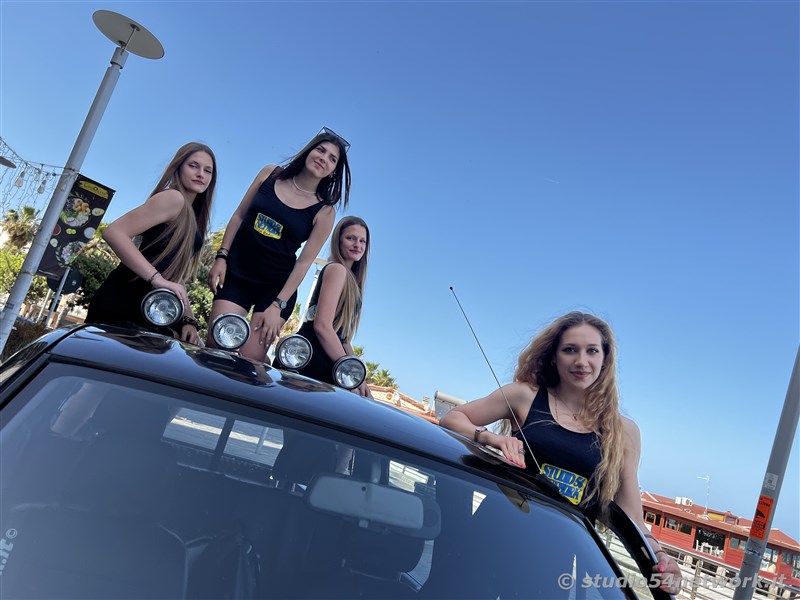 E' RupesInTour, con l'Amaro Rupes e Studio54network. Una grande festa nei Supermercati Conad di Crotone!