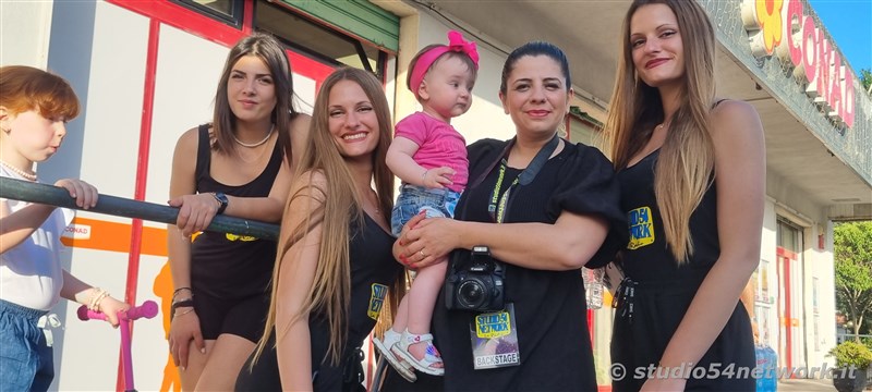 E' RupesInTour, con l'Amaro Rupes e Studio54network. Una grande festa nei Supermercati Conad di Crotone!