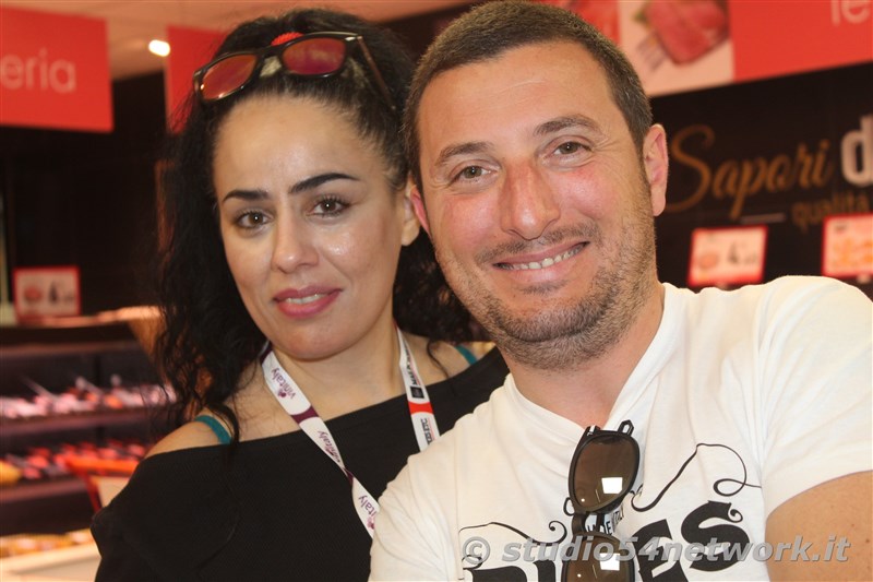 E' RupesInTour, con l'Amaro Rupes e Studio54network. Una grande festa nei Supermercati Conad di Crotone!