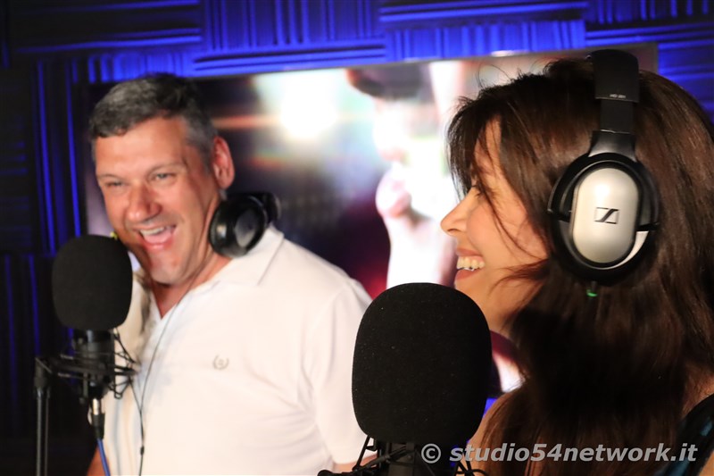 E' RupesInTour, con l'Amaro Rupes e Studio54network. Una grandissima festa al Parco commerciale La Rocca di Sellia Marina! con Studio 54 network