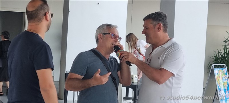 E' RupesInTour, con l'Amaro Rupes e Studio54network. Una grandissima festa al Parco commerciale La Rocca di Sellia Marina!
