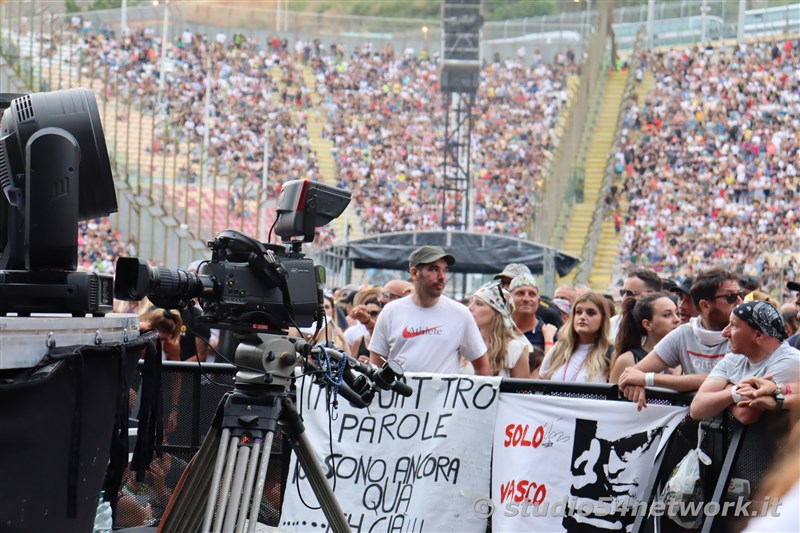 La grande notte di Vasco, a Messina, con Studio54network a raccontarvela cos!