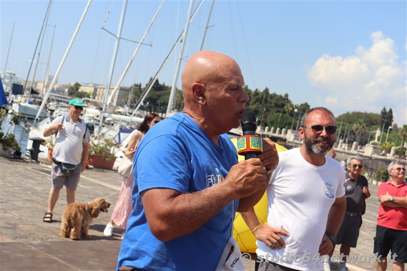 Un appuntamento unico, suggestivo ed esclusivo, per un intero weekend, sullo Stretto di Messina. E' Vele dello Stretto 2002