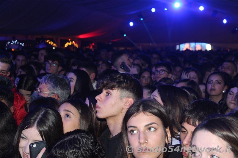 Grande la festa, nel Winterland di Siderno, con Rocco Hunt, su Studio54network
