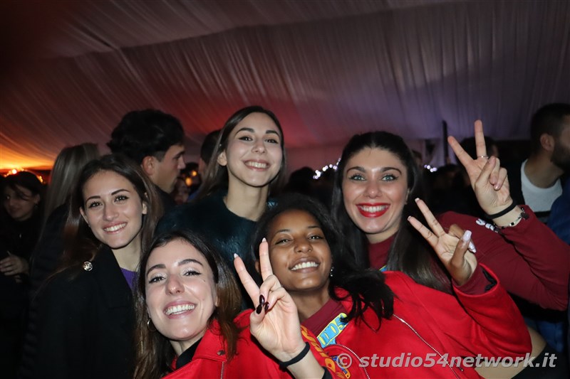 Grande la festa, nel Winterland di Siderno, con Rocco Hunt, su Studio54network