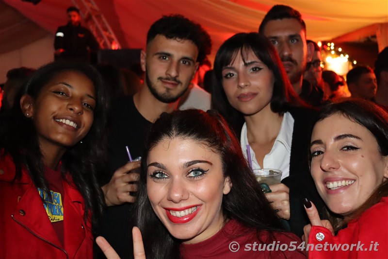 Grande la festa, nel Winterland di Siderno, con Rocco Hunt, su Studio54network