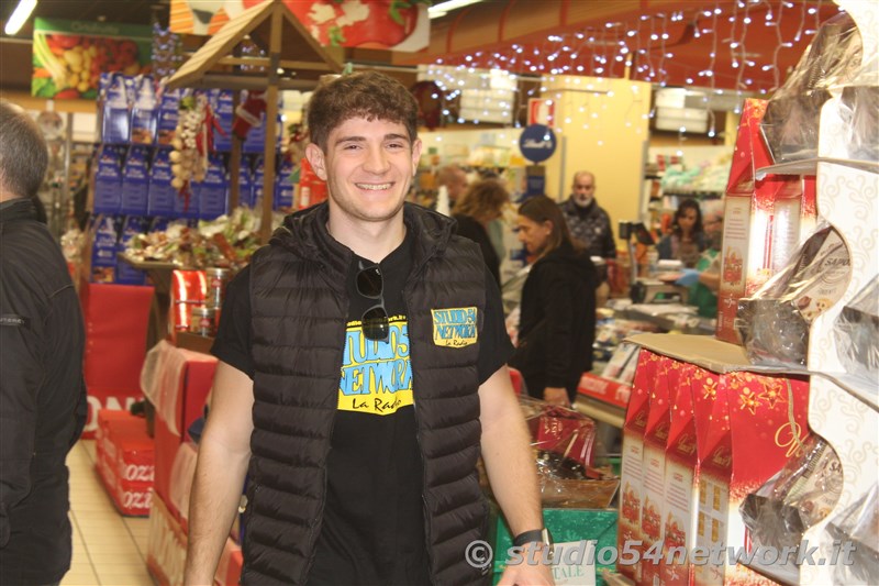 Con Ipersisa  Natale al centro commerciale I Gelsomini, con Studio54network