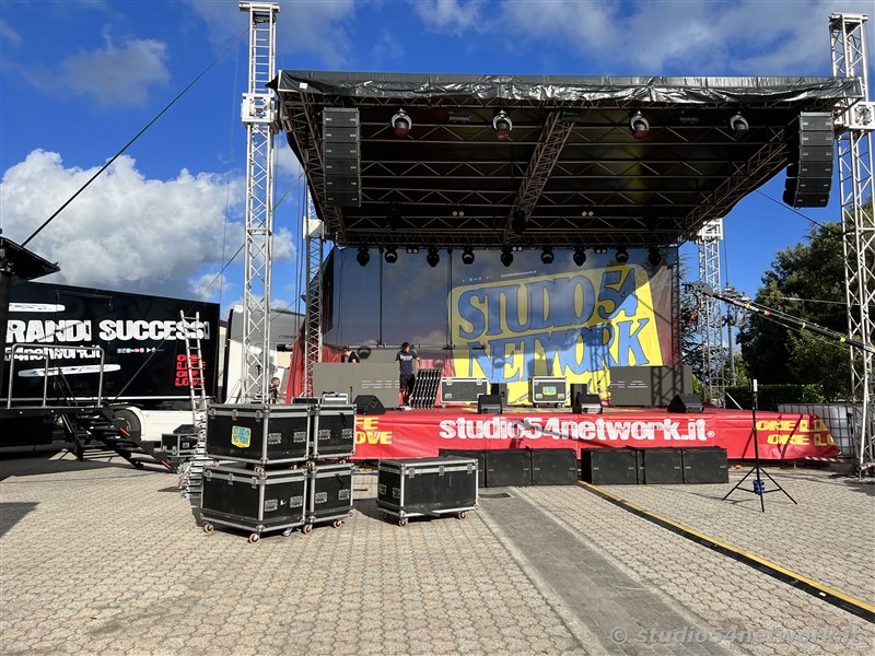 Con Acqua Fabrizia Fest  54Live, a Fabrizia, con Studio54network,  Cricca e Sud Sound System