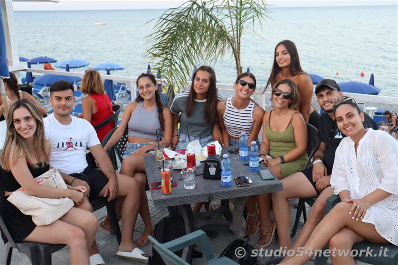 A Guardavalle parte l'estate con il Guardavalle Summer Fest. Food, beverage, ritmo, divertimento, tutto in Radiovisione su Stud e Calabrese, su Studio54network 