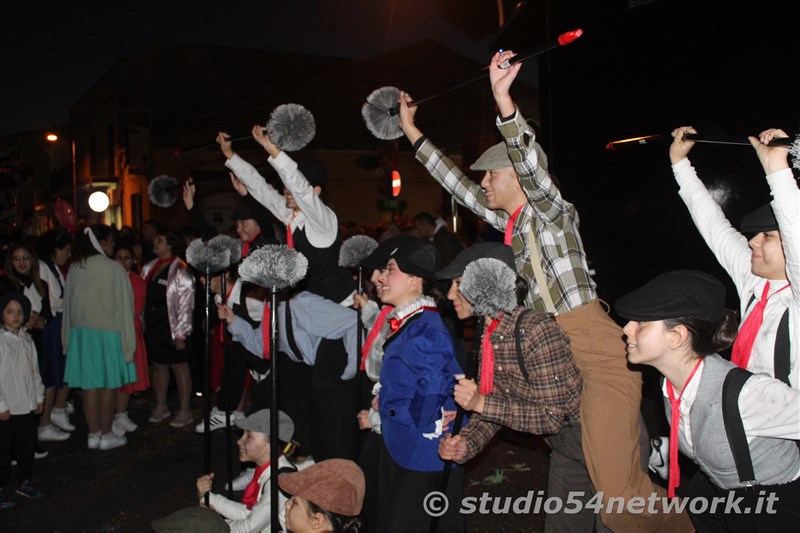 E' una grande festa ad Ardore, con il IV Carnevale della Locride e Area54, il djset di Studio54network!