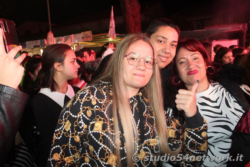 E' una grande festa ad Ardore, con il IV Carnevale della Locride e Area54, il djset di Studio54network!