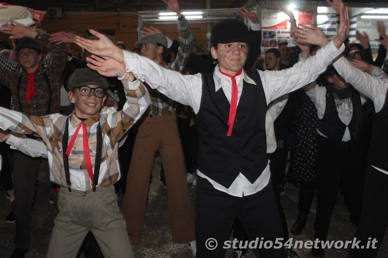 E' una grande festa ad Ardore, con il IV Carnevale della Locride e Area54, il djset di Studio54network!
