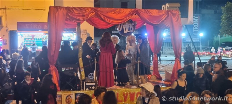 E' una grande festa ad Ardore, con il IV Carnevale della Locride e Area54, il djset di Studio54network!