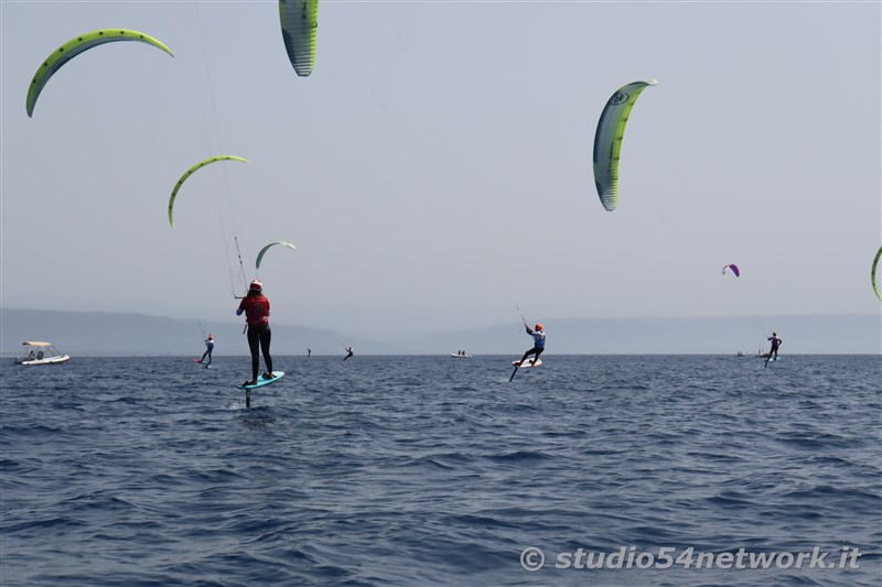 In Calabria, all'Hangloosebeach di Gizzeria, Formula Kite Youth World Championship, su Studio54network 