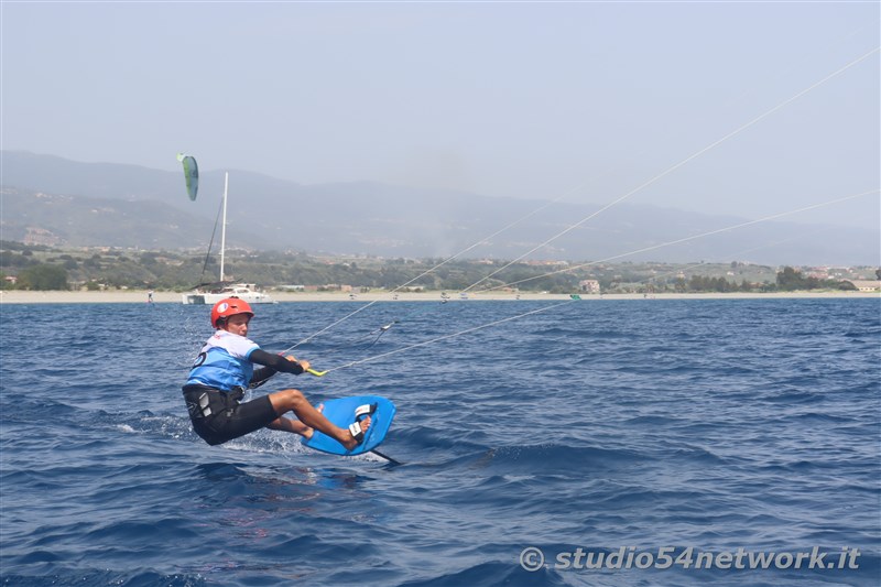 In Calabria, all'Hangloosebeach di Gizzeria, Formula Kite Youth World Championship, su Studio54network 