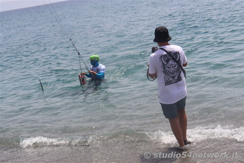 In Calabria, all'Hangloosebeach di Gizzeria, Formula Kite Youth World Championship, su Studio54network 