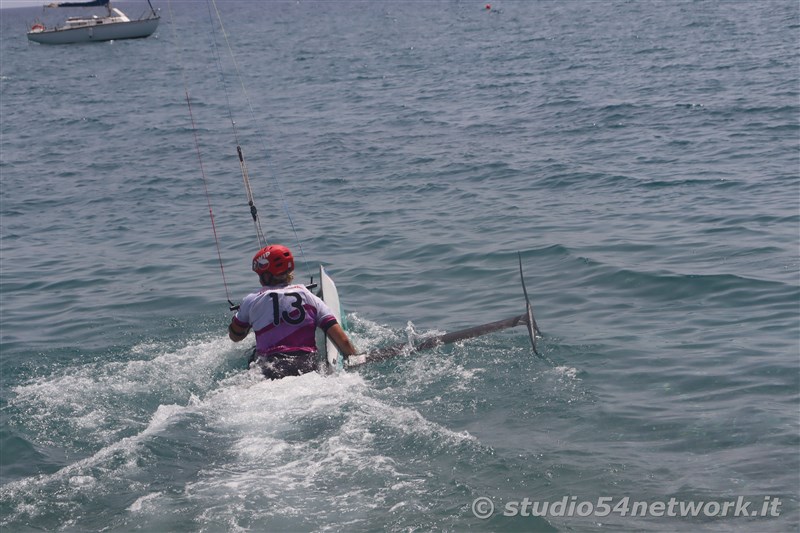 In Calabria, all'Hangloosebeach di Gizzeria, Formula Kite Youth World Championship, su Studio54network 
