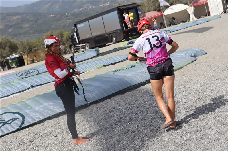In Calabria, all'Hangloosebeach di Gizzeria, Formula Kite Youth World Championship, su Studio54network 