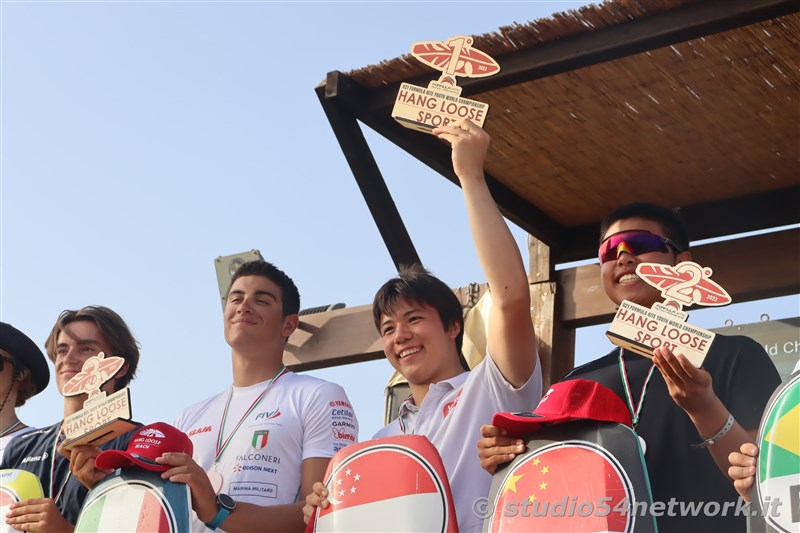 In Calabria, all'Hangloosebeach di Gizzeria, Formula Kite Youth World Championship, su Studio54network 