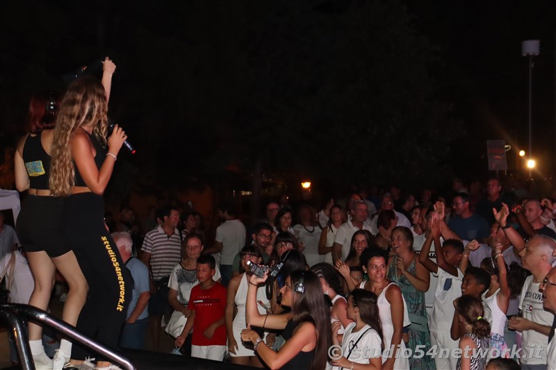 E' un grande successo la Notte Bianca di Torre Melissa, con Studio54network