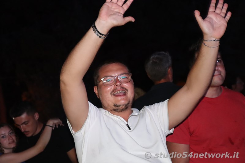 E' un grande successo la Notte Bianca di Torre Melissa, con Studio54network