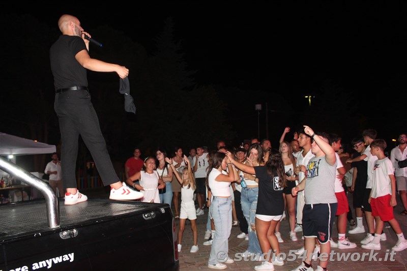 E' un grande successo la Notte Bianca di Torre Melissa, con Studio54network