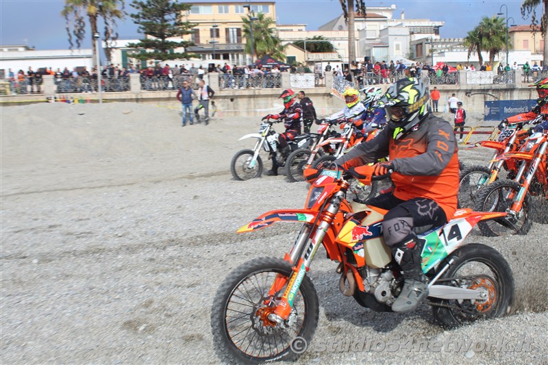 Sul lungomare di Marina di Gioiosa arriva la seconda tappa stagionale del BeachCross Mediterrane, anche su Studio54network