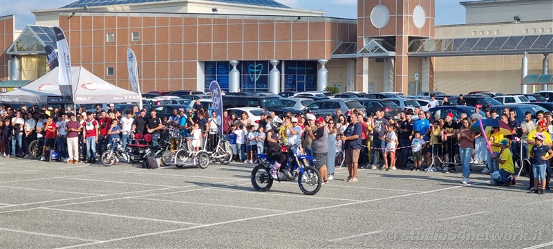 Un salto oltre le Barriere, l'evento Memorial con terapia in moto a persone disabili, spettacoli motocross e freestyle. In Radiovisoone su Studio54network!