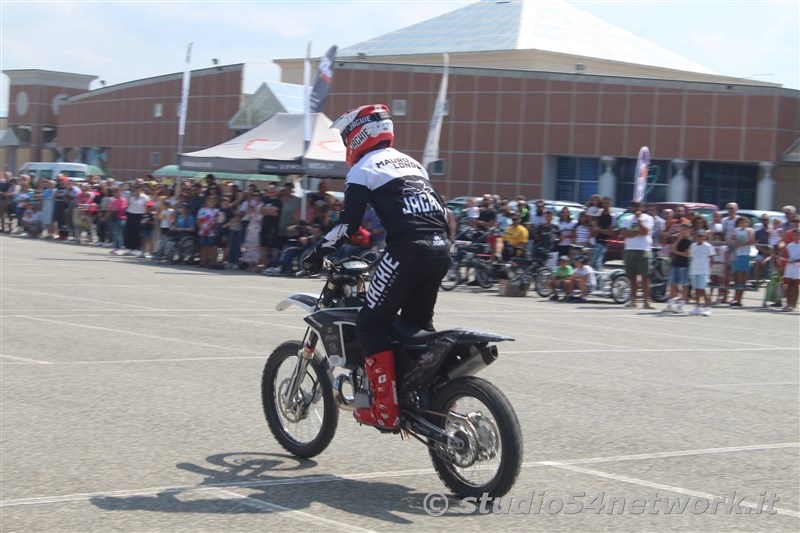 Un salto oltre le Barriere, l'evento Memorial con terapia in moto a persone disabili, spettacoli motocross e freestyle. In Radiovisoone su Studio54network!