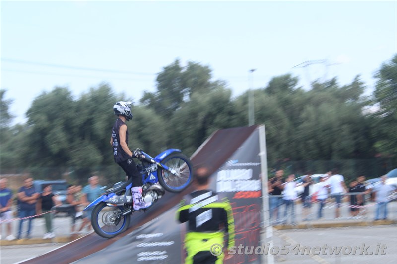 Un salto oltre le Barriere, l'evento Memorial con terapia in moto a persone disabili, spettacoli motocross e freestyle. In Radiovisoone su Studio54network!