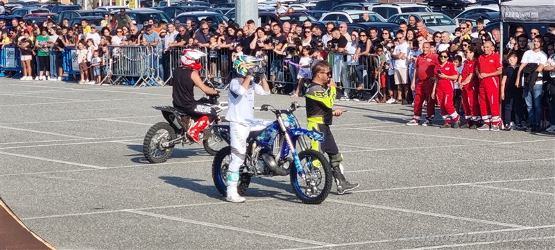 Un salto oltre le Barriere, l'evento Memorial con terapia in moto a persone disabili, spettacoli motocross e freestyle. In Radiovisoone su Studio54network!
