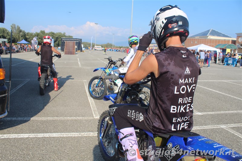 Un salto oltre le Barriere, l'evento Memorial con terapia in moto a persone disabili, spettacoli motocross e freestyle. In Radiovisoone su Studio54network!