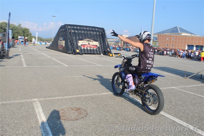 Un salto oltre le Barriere, l'evento Memorial con terapia in moto a persone disabili, spettacoli motocross e freestyle. In Radiovisoone su Studio54network!