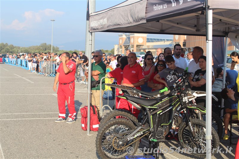 Un salto oltre le Barriere, l'evento Memorial con terapia in moto a persone disabili, spettacoli motocross e freestyle. In Radiovisoone su Studio54network!