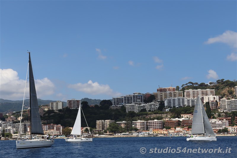 Un appuntamento unico, suggestivo ed esclusivo, per un intero weekend, sullo Stretto di Messina. E' Vele dello Stretto 2023