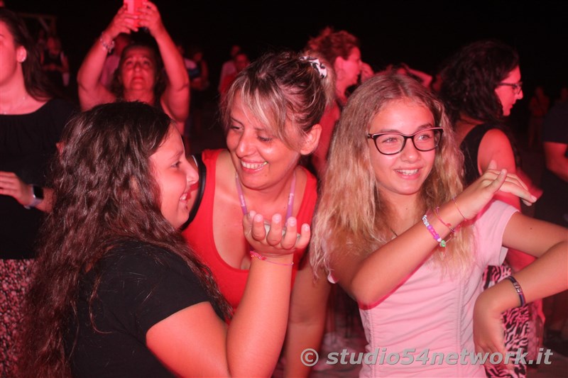 Sulla spiaggia di Botricello  54BeachTour, in diretta interregionale su  Studio54network!